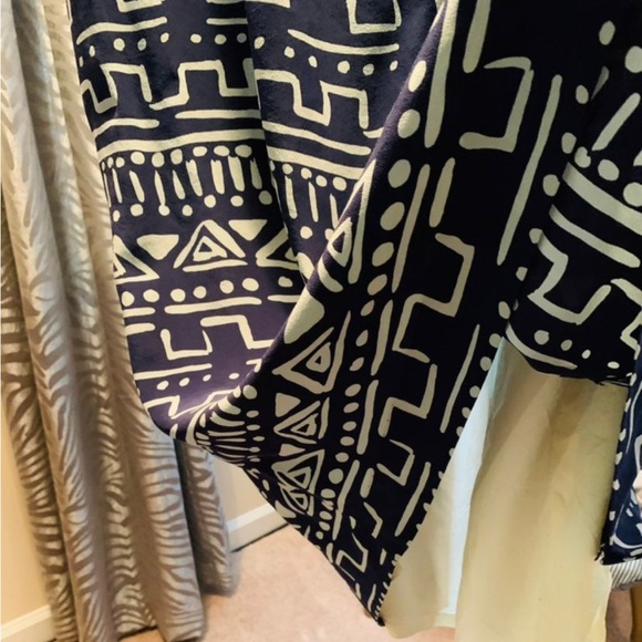 100% Silk Maggie London Dress - Picture 5 of 7